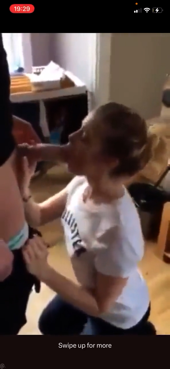 Nina Agdal Blowjob with her BF – New porn video leaked