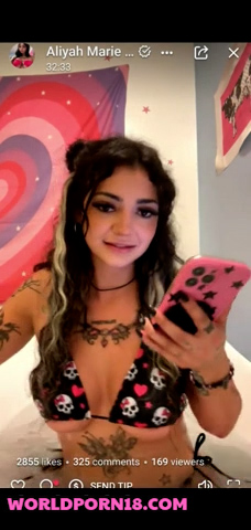 Aliyah Marie Nude bathub in livestream so hot