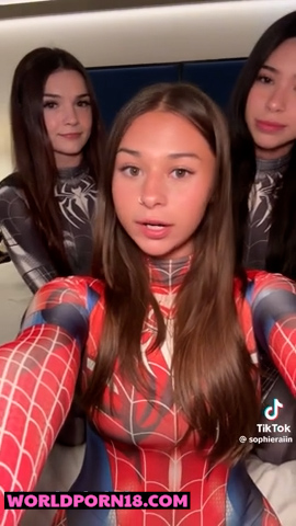 Sophie Rain/Sophieraiin Spiderman lesbian play video so hot – Onlyfans leak