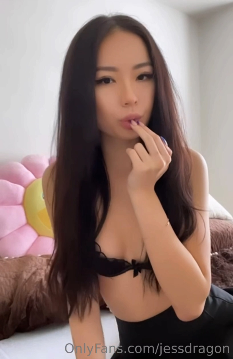 Zoey Dragon/Zoeydragonn new nude video Onlyfans leaked so hot